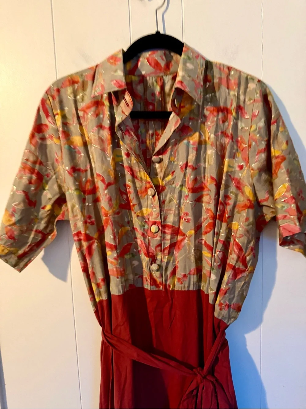 Two-Tone Floral Button Front Midi Dress in Rust and Olive, XL - Picture 3 of 7